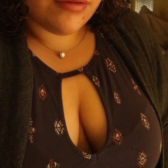 Torrid Gray Western Pattern Peek-A-Boo Tank - Picture 4 of 6